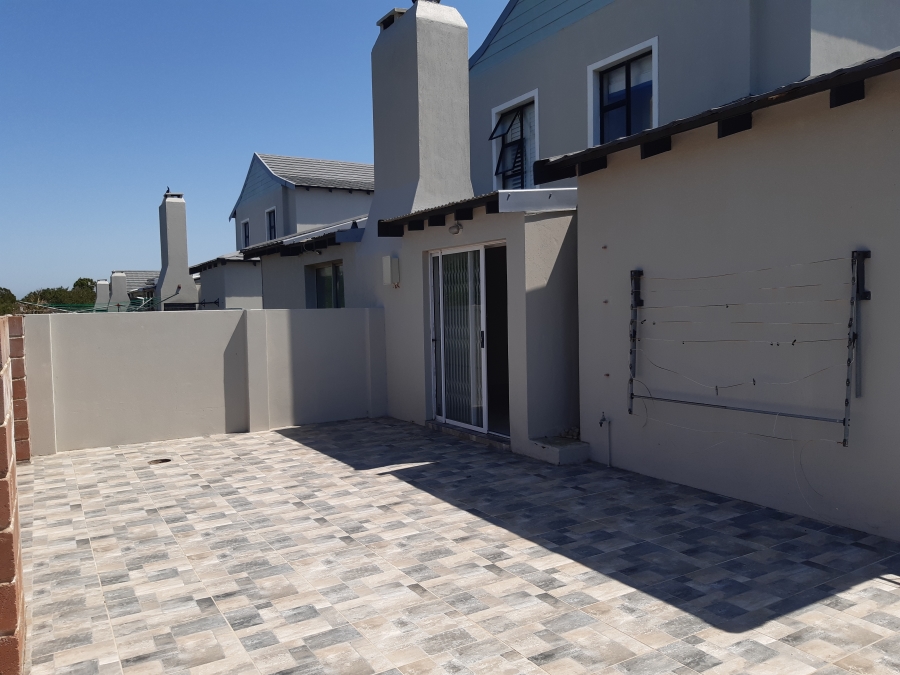 4 Bedroom Property for Sale in Paradise Beach Eastern Cape